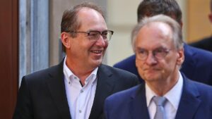 Dobrindt besucht jüdische Gemeinde in Halle