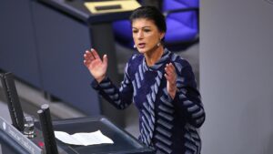 Wagenknecht: Pläne bei Sozialbeiträgen für Reiche "halbherzig"