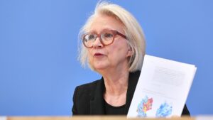 Monika Schnitzer bleibt Chefin der "Wirtschaftsweisen"