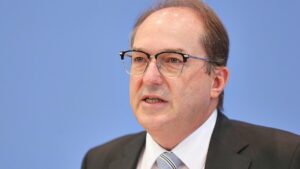 Innenminister ehrt Bundespolizisten für Rettungsaktion in Kabul