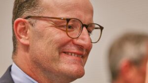Spahn will Fußfesseln für ausreisepflichtige Asylbewerber