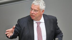 Union künftig für "Abschuss russischer Kampfjets über Nato-Gebiet"