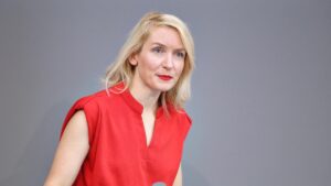 Linke will Transformationsfonds für die Autoindustrie