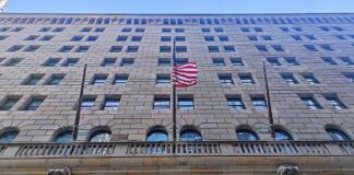 US-Notenbank hält Leitzins stabil