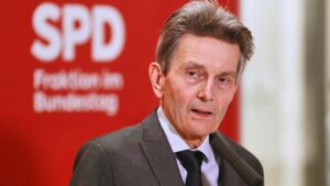 Mützenich kritisiert Absage der China-Reise von Wadephul