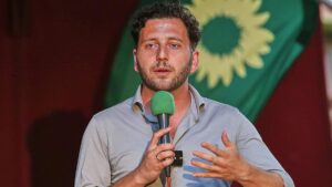 Banaszak reagiert zurückhaltend auf Linksschwenk-Rufe