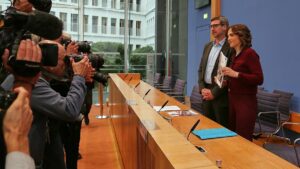 Junge Ostdeutsche fühlen sich stärker mit ihrer Herkunft verbunden