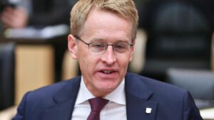 Günther spricht sich gegen Volksbefragung über Wehrdienst aus