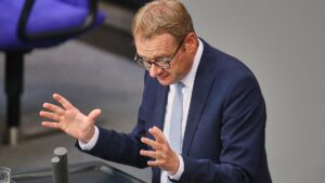 Emissionshandel: Union will Industrie länger CO2 ausstoßen lassen