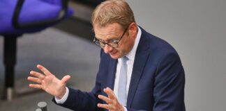 Emissionshandel: Union will Industrie länger CO2 ausstoßen lassen