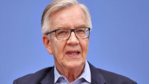 Bartsch rechnet mit Junger Gruppe der Union ab