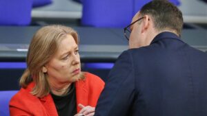 Spahn warnt Bas: Keine Abstriche bei Bürgergeld-Sanktionen