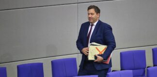 Klingbeil bringt Riester-Reform auf den Weg