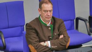 Wehrbeauftragter drängt auf Dunkelfeldstudie zu Sexismus