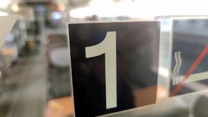 CDU will für Schwangere Bahnfahrt in erster Klasse ohne Zuschlag