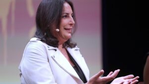 Aktivistin Tekkal: Merz muss Iraner im Freiheitskampf unterstützen