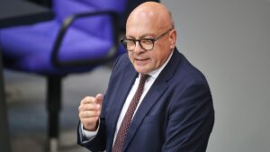 CDU-Innenpolitiker warnt vor Verharmlosung von Linksextremismus