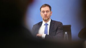 Kretschmer stellt EU-Klimaziele infrage