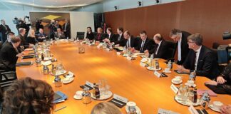 Umfrage: Unternehmen stellen Regierung schlechtes Zeugnis aus