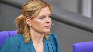 Klöckner mahnt "ordentlichen" Umgang mit Steuergeld an