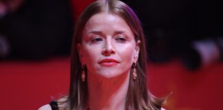 Karoline Schuch blickt besorgt auf Landtagswahlen im Osten