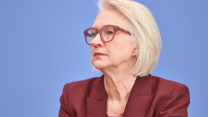 Schnitzer kritisiert Unions-Vorschlag für Steuerentlastungen