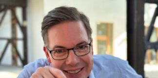 Vom Klagen zur Klarheit: Wie Verkäufer mit schwierigen Kunden souverän umgehen Kunden jammern Verkäufer richtig führen Oliver Schumacher